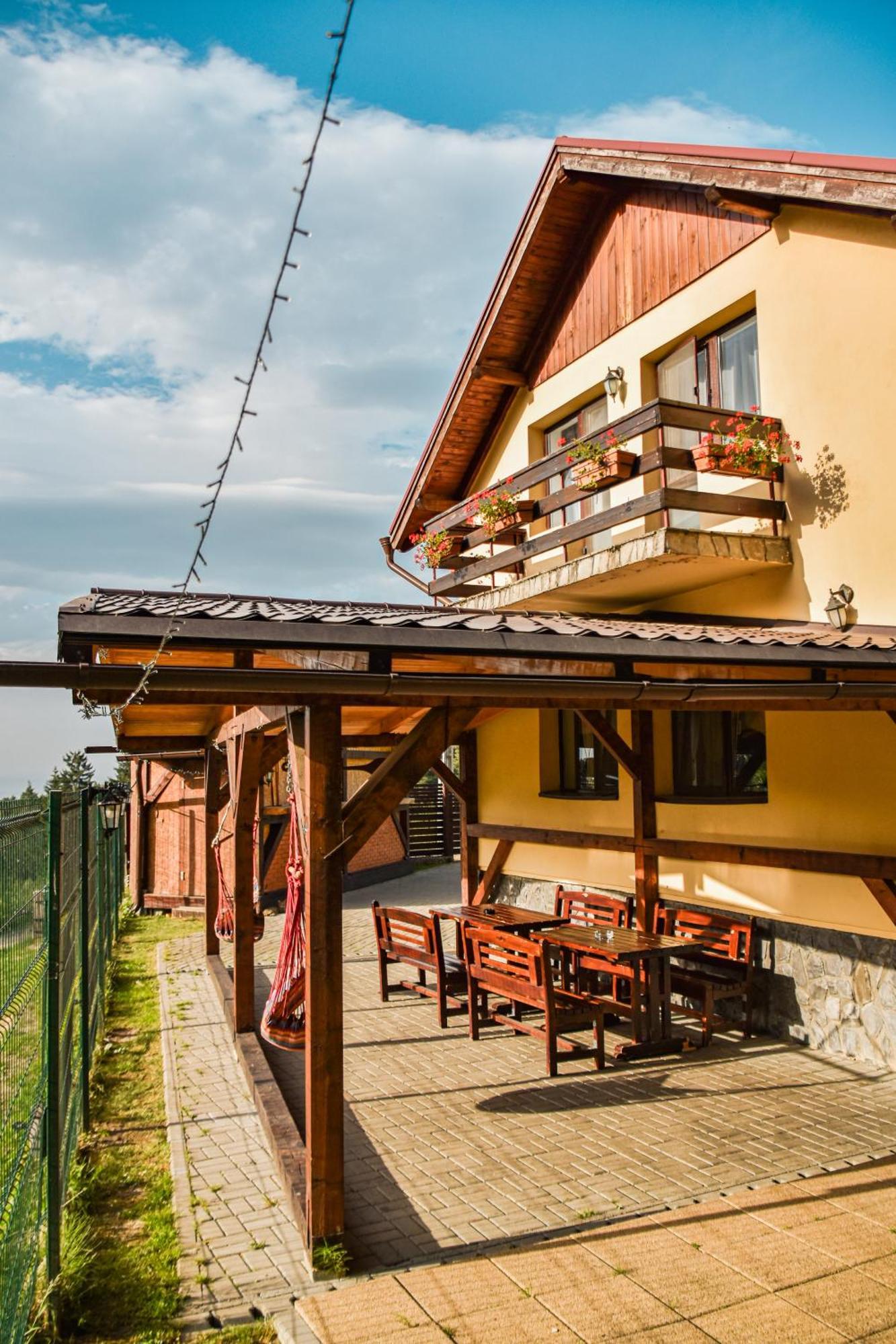 Casa Georgea Săcele Exterior foto
